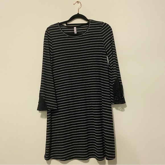 Xhilaration Girls 10/12 Large Long Sleeve Black Sliver Dress - Picture 9 of 12